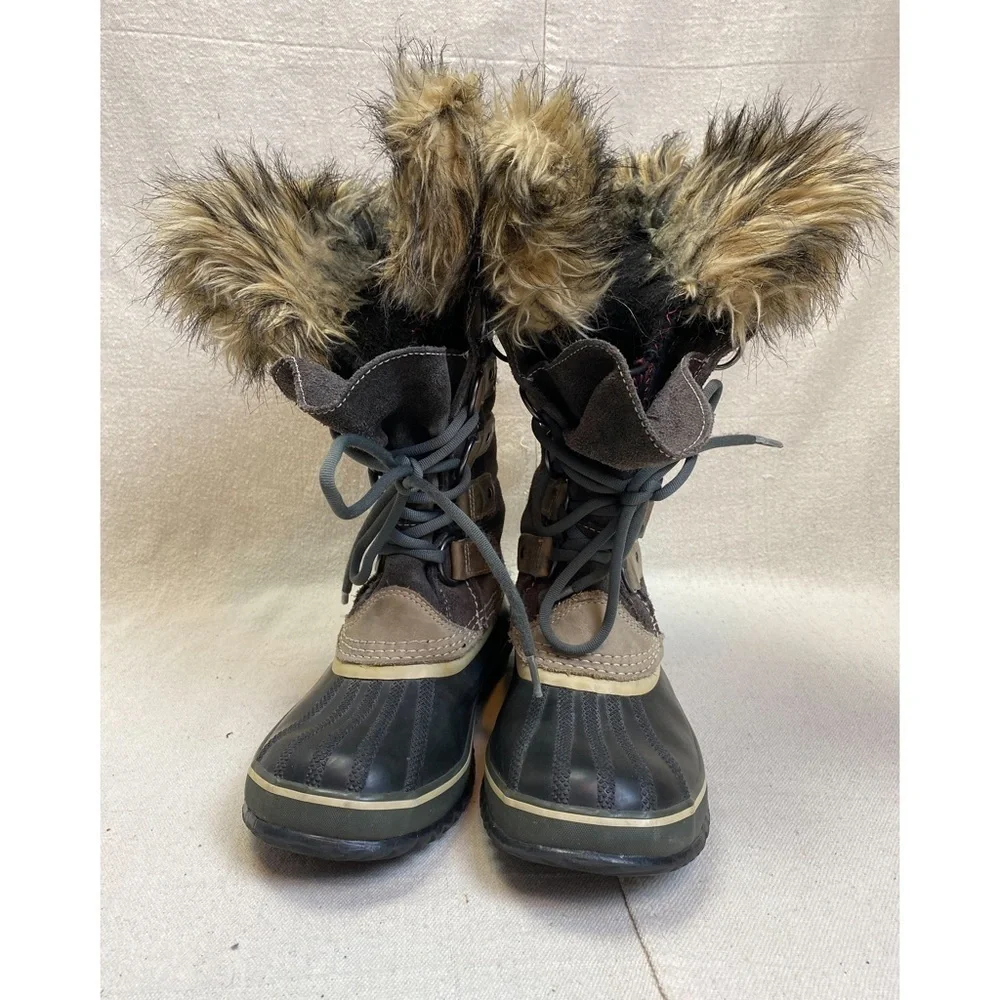 Sorel Joan of Arctic Waterproof Snow boots 7 *read
